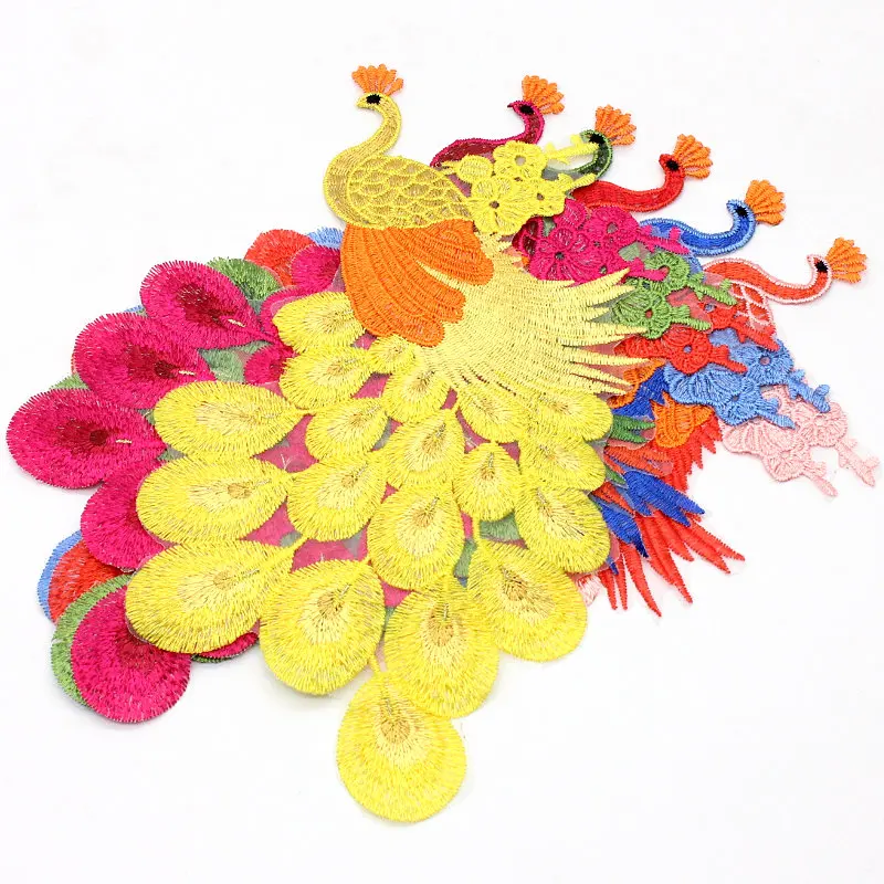 

1PC New 3D Craft Sewing Embroidered Iron On Applique Peacock Patch Birds DIY Lace Clothing Accessories
