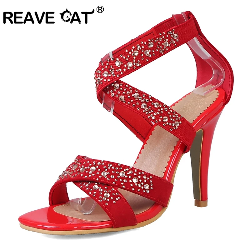 REAVE CAT/женские босоножки на высоком каблуке; Летние блестящие туфли из флока со стразами; женская обувь; большие размеры 44, 45, A1946