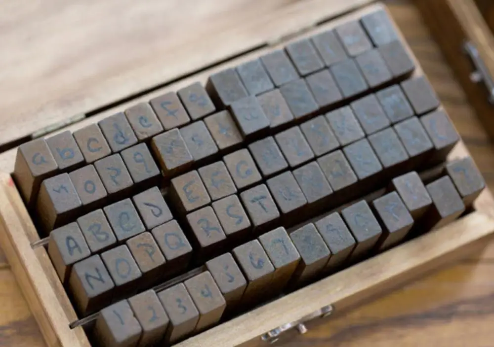 70 шт. DIY Декор деревянный штамп вертикально нижние буквы Алфавит символ цифры Ретро резиновые штампы в деревянной коробке - Цвет: 2 with box