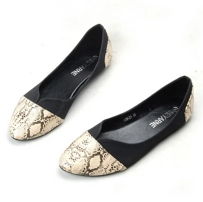 Женские туфли с острым носком желто серые на плоской подошве в европейском стиле