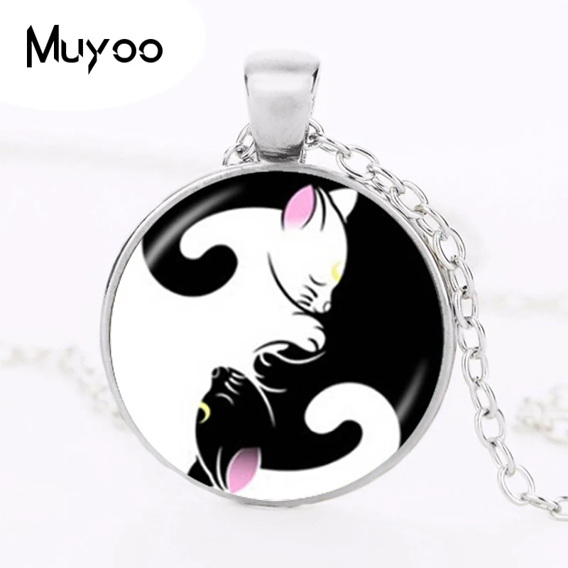 Колье подвеска в виде котенка Yin Yang черно белая с восьмисхемами модель Magic Tai