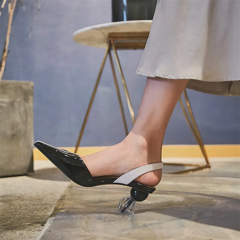 

2021 Sexy Pointed Toe Sandals Women Strange Heel Luxury Office Sandals Ladies Mixed Colors Cow Patent Leather Summer Shoes Woman