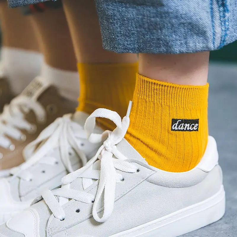 Женские носки Halajuku забавные для танцев креативные каблуки желтые черные белые