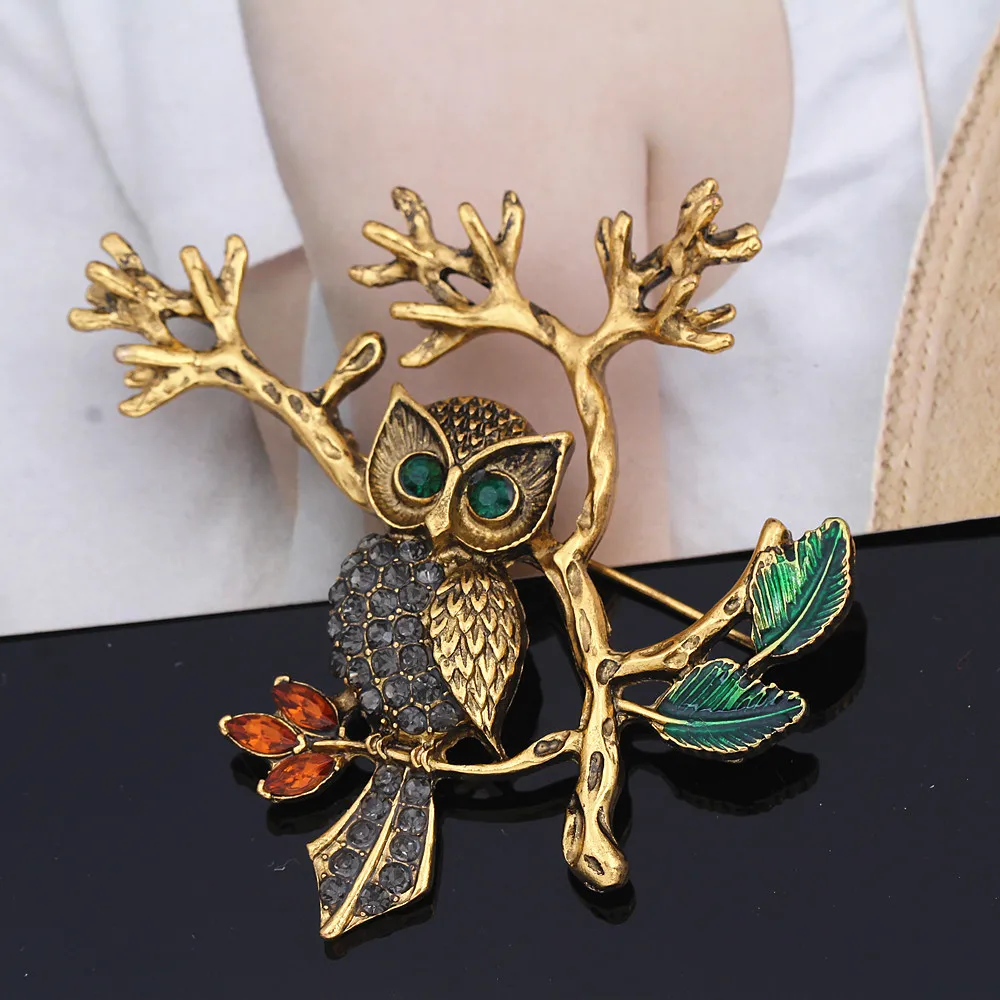 

WNGMNGL 2018 New Bohemia Owl and Tree Patttern Crystal Brooch For Women Trendy Collar Pin Corsage Shirt Dress Jewelry Gift