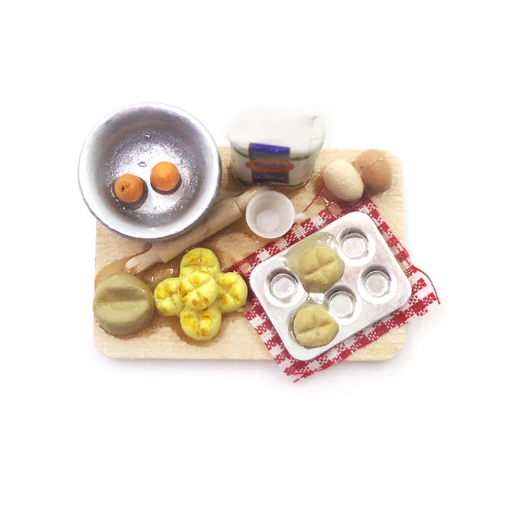 

Small house model accessories 2019 NEW Miniature Bread Dish 1:12 Mini Dollhouse Cute Bread House Mini Bread Dish 6.17