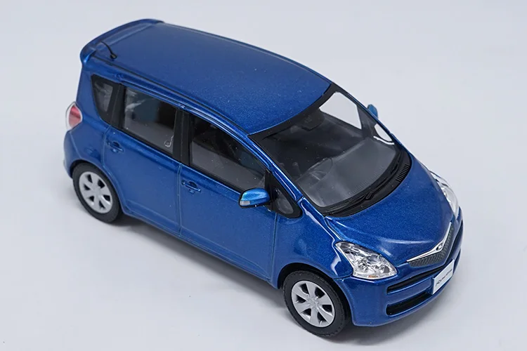 Оригинальная фабричная 1:30 toyota Ractis игрушечная машинка из сплава, игрушки для детей, литая модель автомобиля, подарок на день рождения
