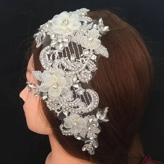 Роскошная аппликация из хрустального бисера с 3D искусственным цветком горного