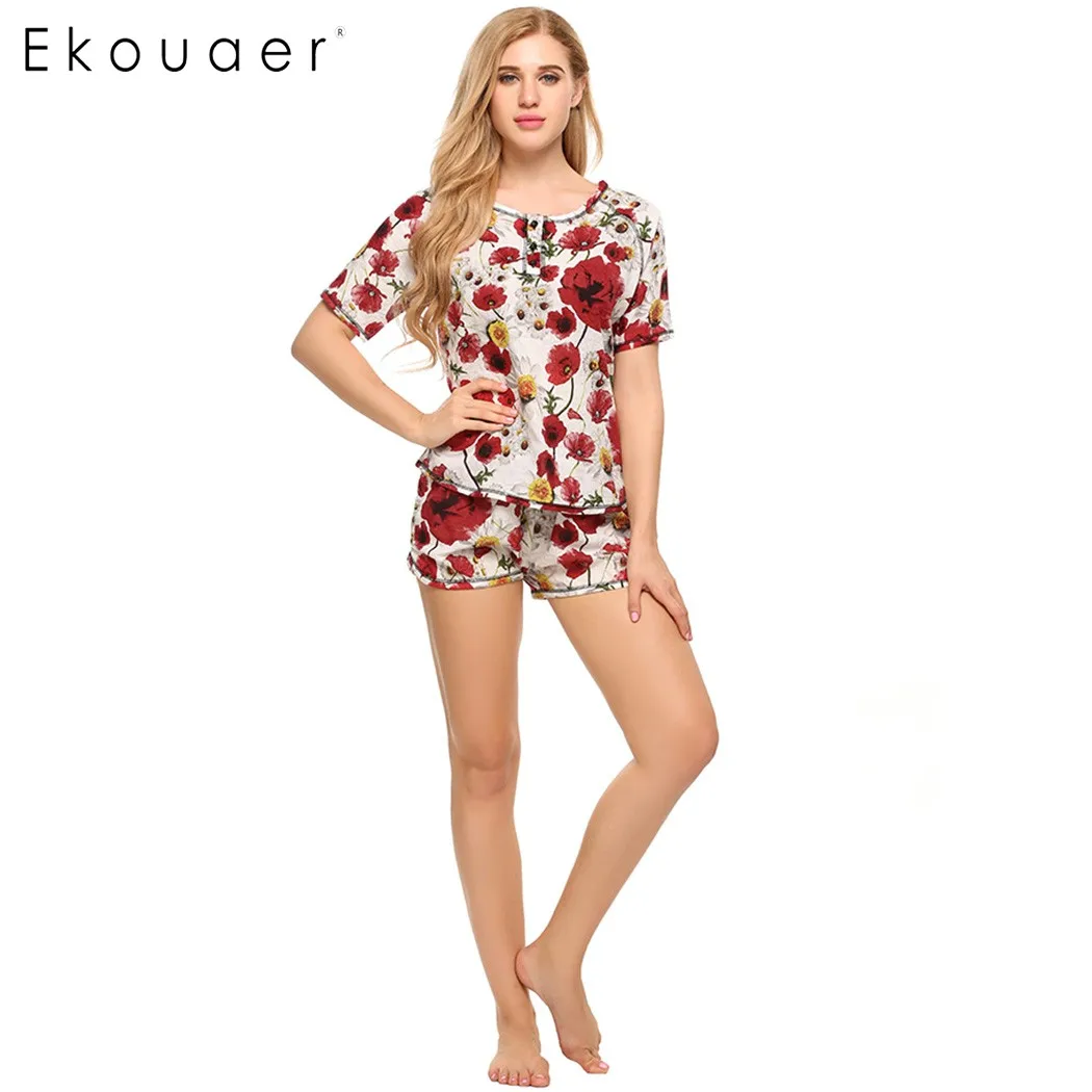 Пижамный комплект женский с цветочным принтом и коротким рукавом на пуговицах |