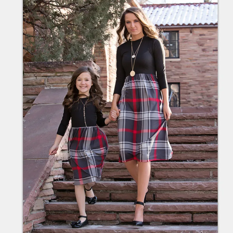 Мама и дочь платье 2018 осень одинаковые Семейные наряды мама я платья Одежда для