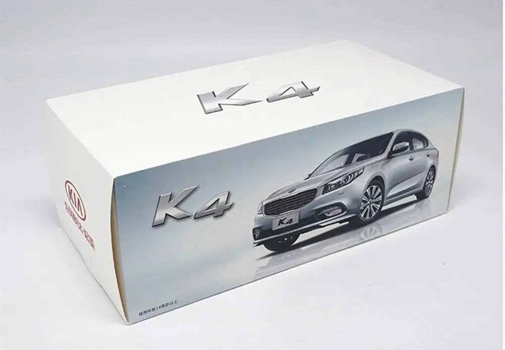 1/18 весы KIA K4 белый Литье под давлением автомобильные модельные игрушки, коллекционные
