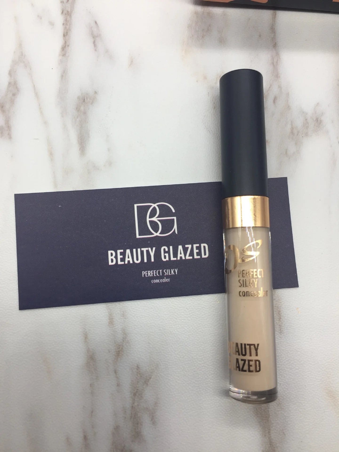 Beauty Glazed Makeup Concealer Liquid concealer Convenient eye cream New Brushes Foundation Hot Sale MZ28-7 | Красота и здоровье