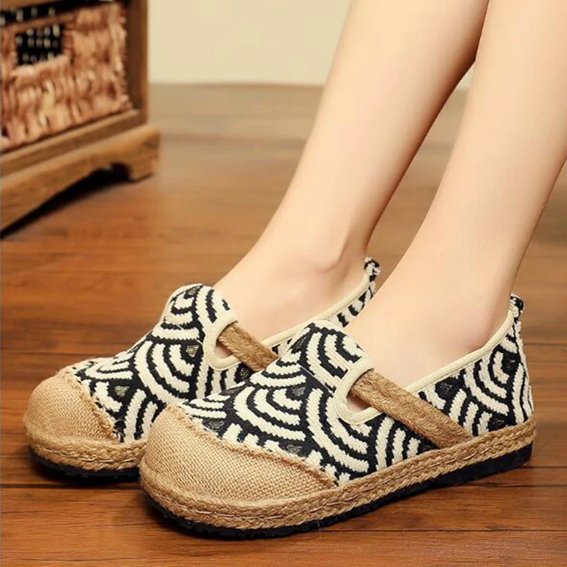 Модная обувь Женские тонкие туфли из пеньковой веревки с закругленным носком