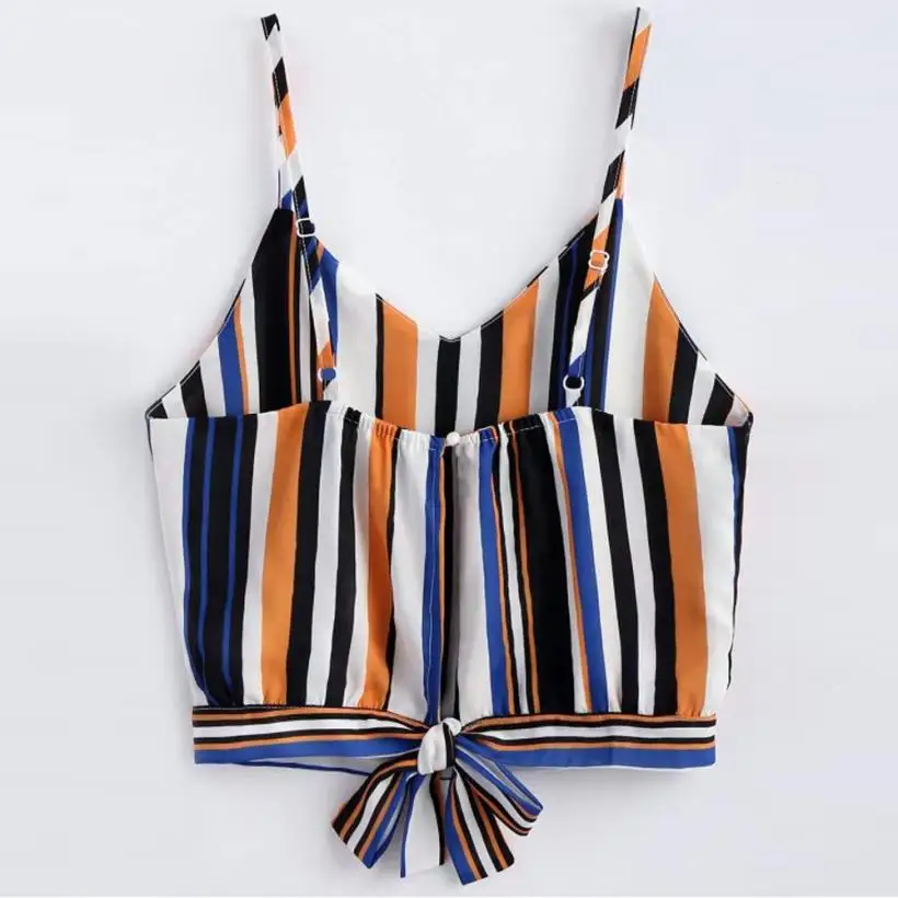 Женский короткий топ с завязками на спине треугольным вырезом и цветочным