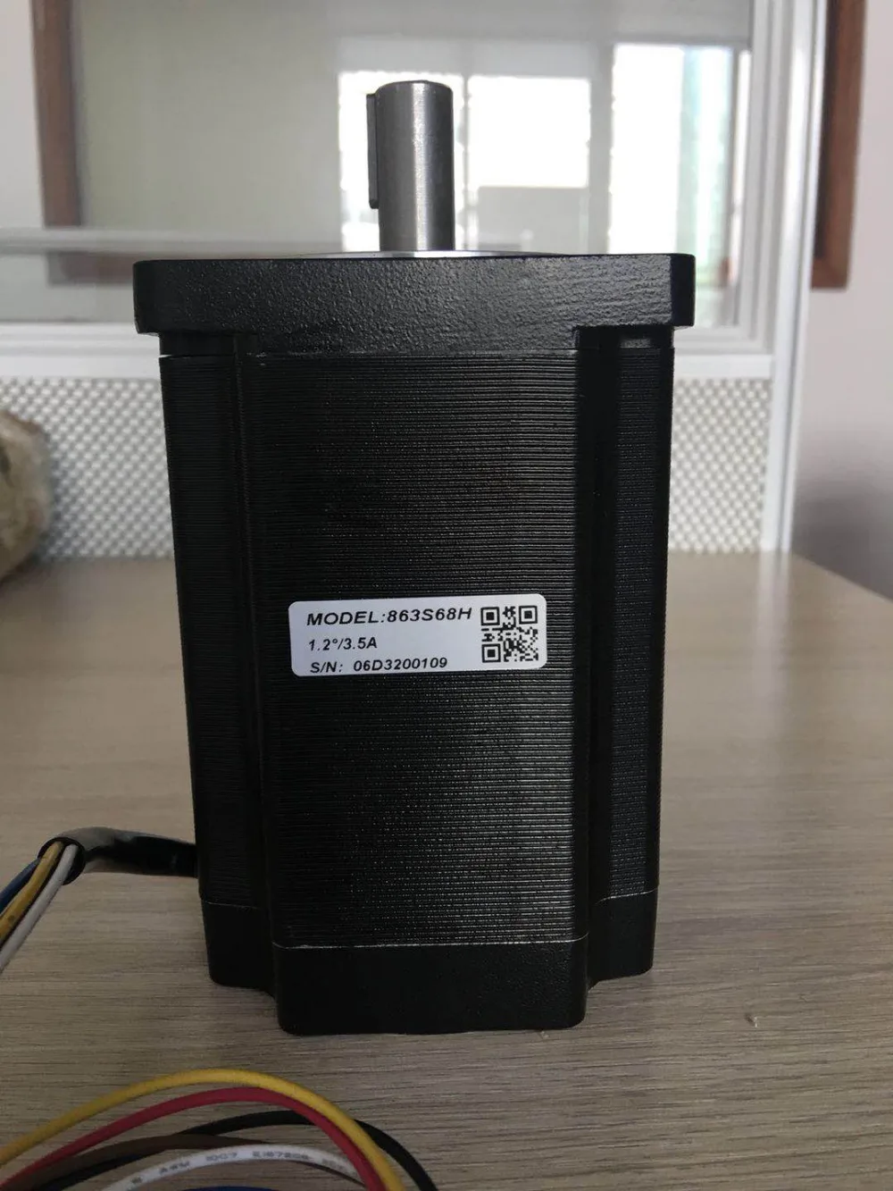 Шаговый двигатель Leadshine 863S68H NEMA 34 с 6.8N.m(963 oz-in) удерживающий крутящий момент 3 драйвер для шагового двигателя 6 проводов Вал Размер 14 мм