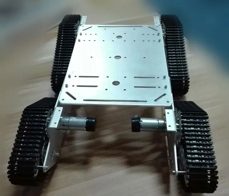 Металлическое шасси для танка на радиоуправлении 4WD гусеничный автомобиль с
