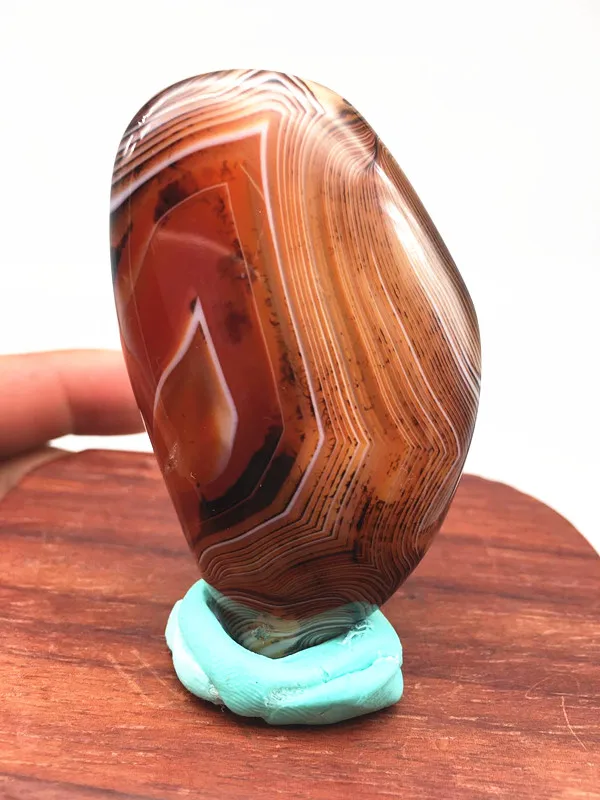 

82 grams of natural quartz crystal silk agate home decoration small pieces
