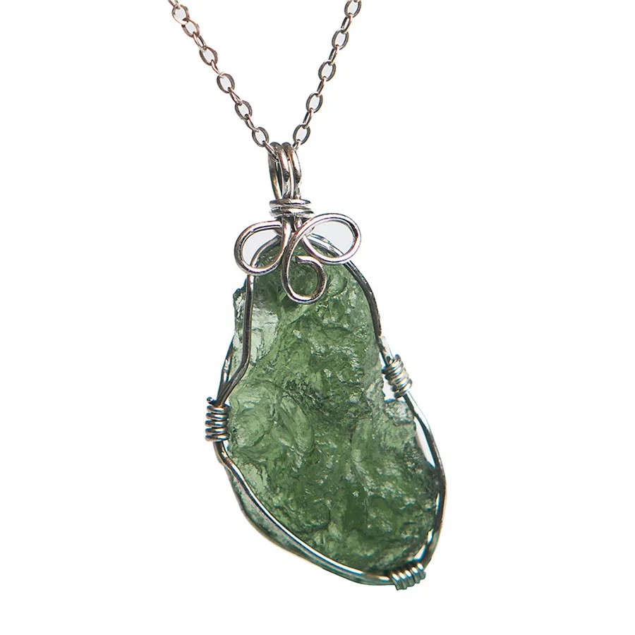 Подлинный зеленый натуральный камень Moldavite хрустальный кулон ожерелье 34*19*9