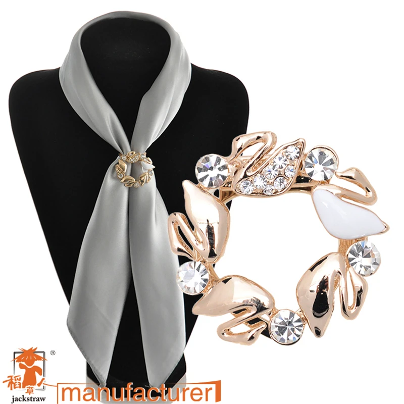Мода эмаль лебедь Круглый Круг стразы шелк брошь на шарф золотой сплав застежка