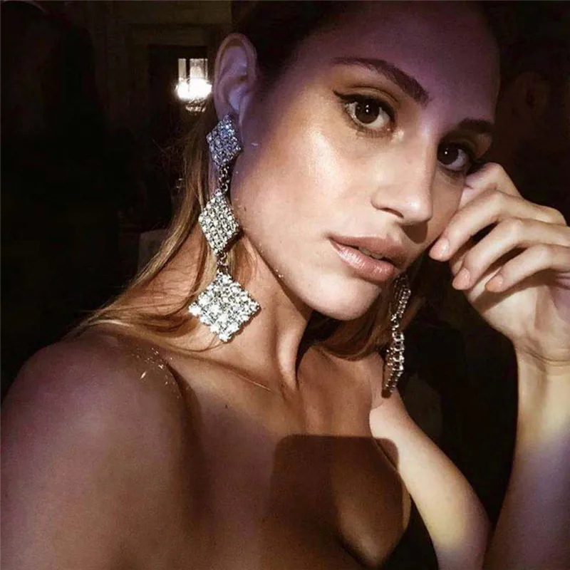 

BK Fashion New Golden and Silver Colors Eaarrings For Women Party Earrings