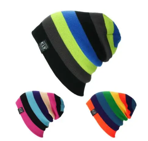 Фото Новые зимние мужские и женские шапки в полоску радужных цветов модные Хлопковые