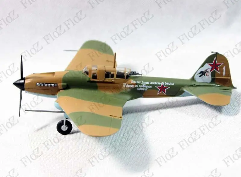 Российский Il-2 Штурмовик самолет белый 1 Ivan Pavlov 1/72 легкая модель |