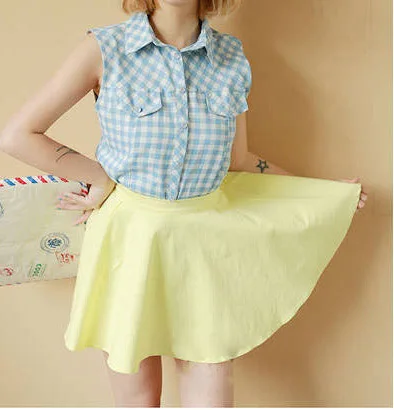 Женская юбка яркой расцветки желтая с завышенной талией на подтяжках