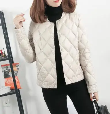 Beige 90% белый утиный пух, зимняя куртка, ультра легкий пуховик для женщин, корейский стиль, тонкий, короткий, портативный, женский жакет, зимний пуховик - Цвет: Beige