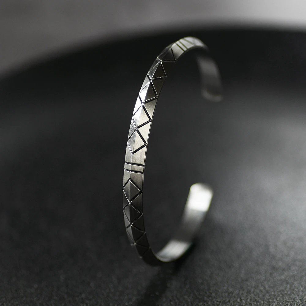 Ретро Браслет-манжета викинга для мужчин женщин Pulseira мужской с винтажным серебряным тоном Титан и сталь с гравировкой линий