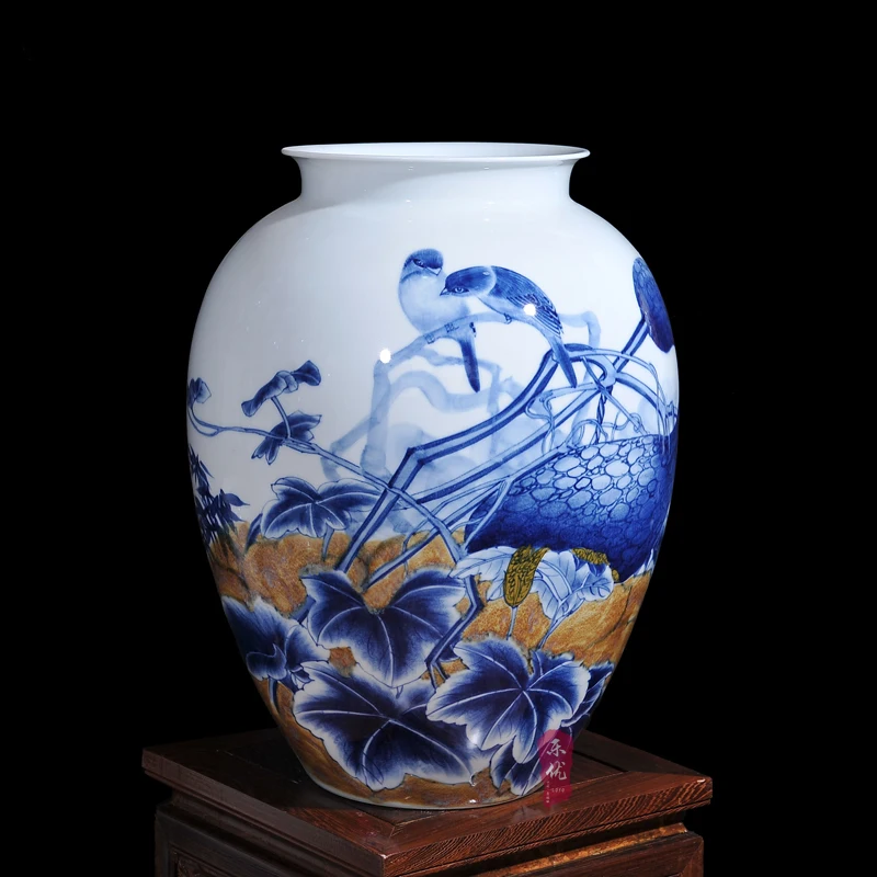 

Jingdezhen ceramic vase Wang Yunxi painted porcelain fruit fragrance of modern living room decoration crafts