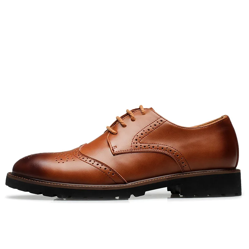 Brown dress shoes ROXDIA/Мужская официальная обувь из натуральной кожи; Мужские броги для свадебной вечеринки; Мужские модельные туфли на плоской подошве; размеры 39-44; RXM060 - Цвет: Brown dress shoes