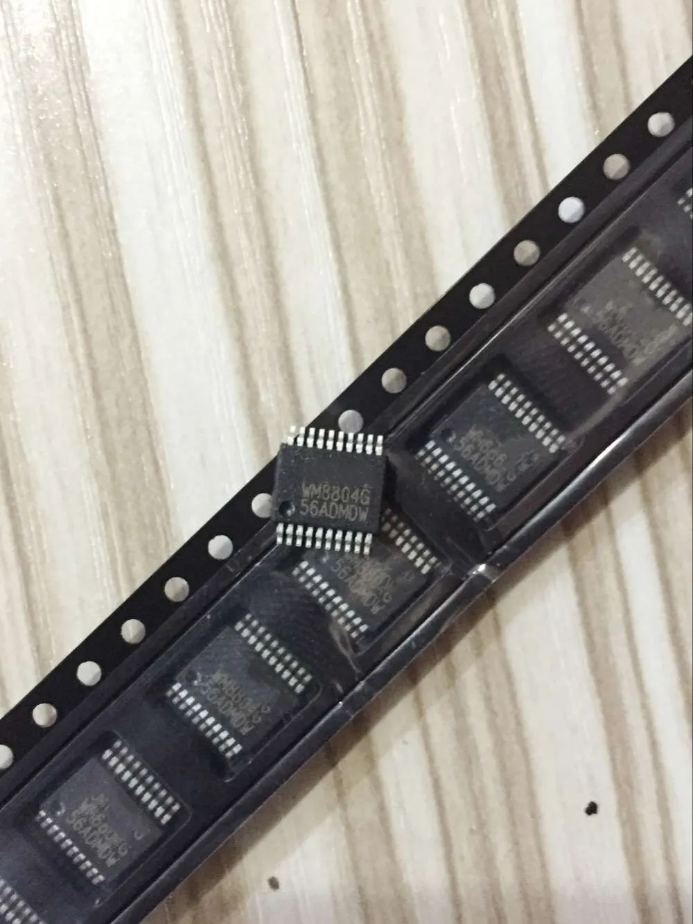 

Модуль 5 шт. WM8804 WM8804G AD7172-2BRUZ AD7172-2 D4515 2SD4515 L6562D L6562DTR TDA8944J TDA8944AJ TDA2040 TDA2040A STRL352