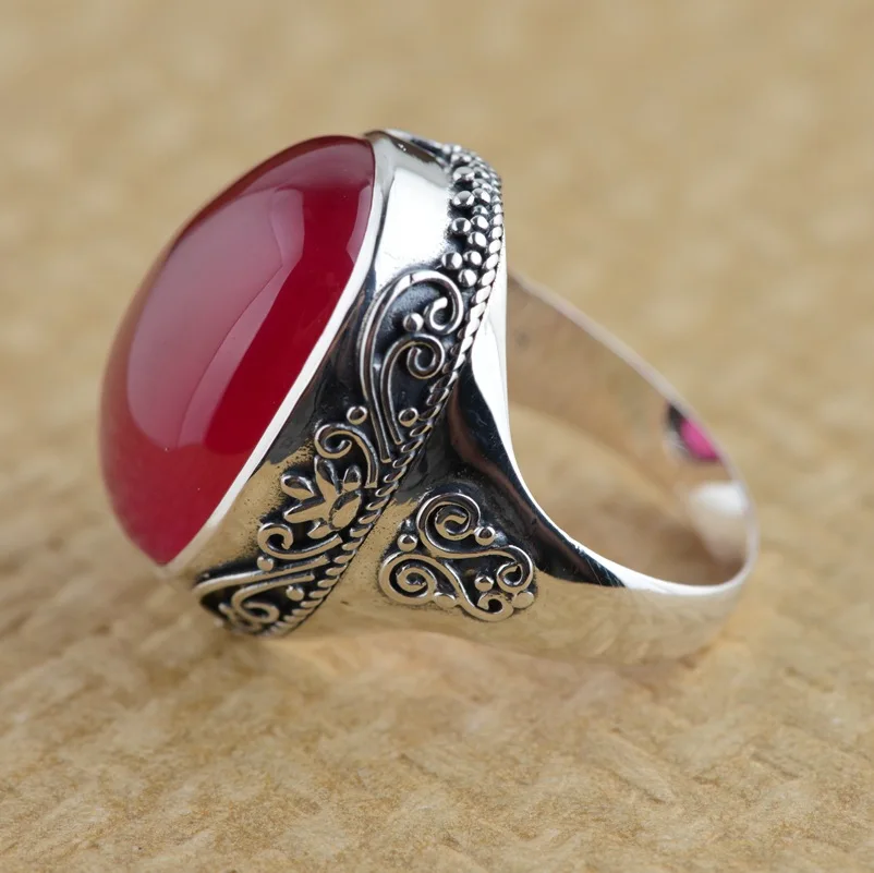 Красное кольцо с корундом S925 серебро инкрустированное Античный стиль женский