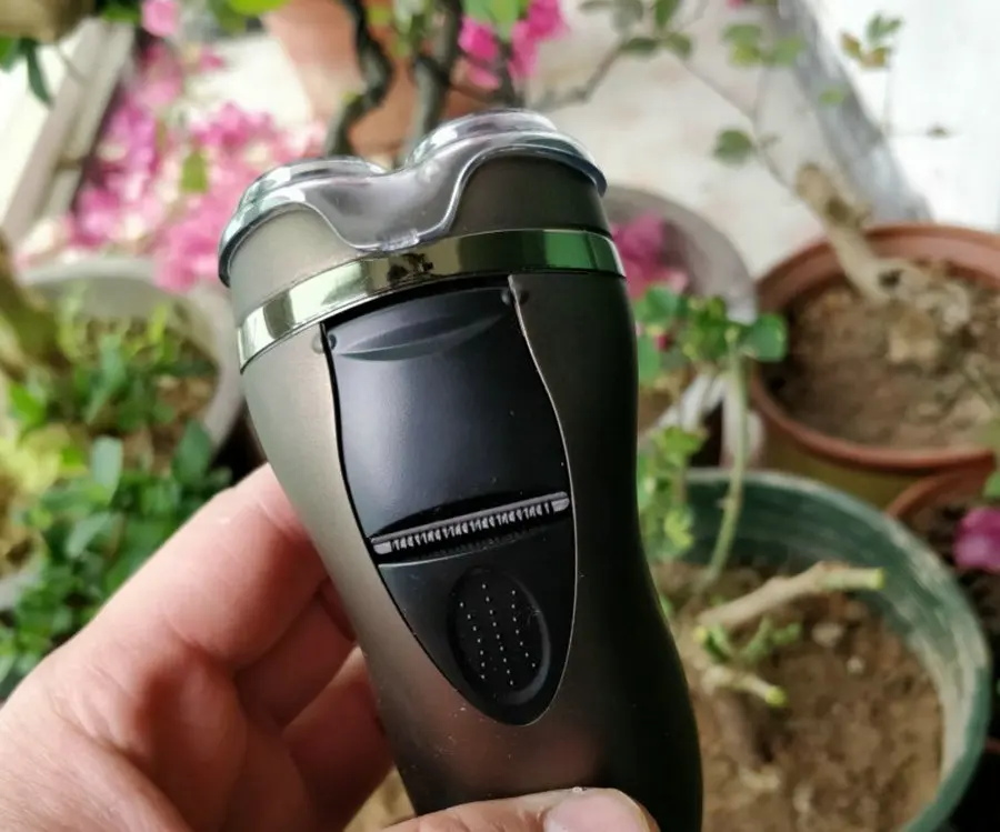Flyco fs355 аккумуляторная бритва 3D плавающее лезвие бритвы 110 v бритва человек смарт-бритва из водонепроницаемого материала с откидной триммер