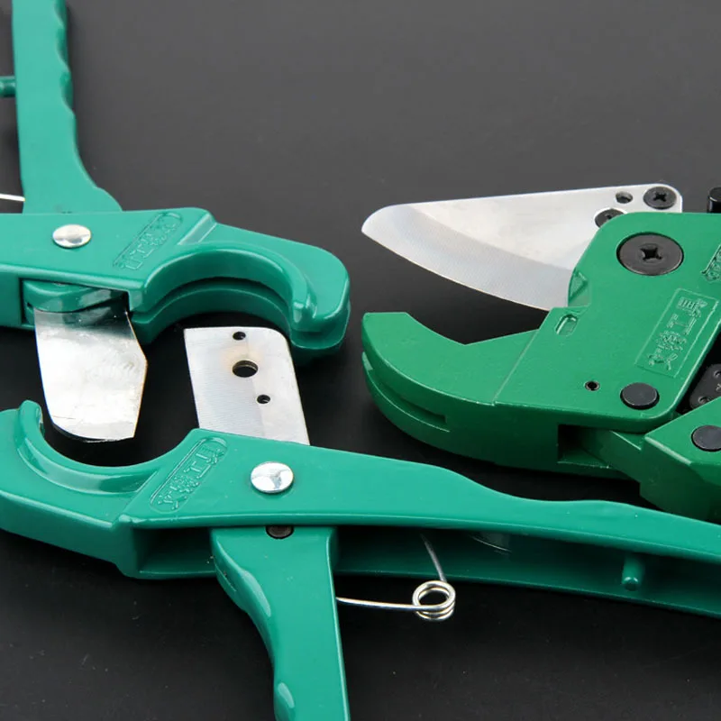 

PVC PPR Multi-function Cutting Machine Cutting Plastic Pipe Clamp Water Pipe Hose Scissors Adjustable