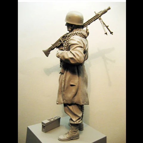 

1:16 resin figure soldiers model kit Unpainted and unassembled 1676D