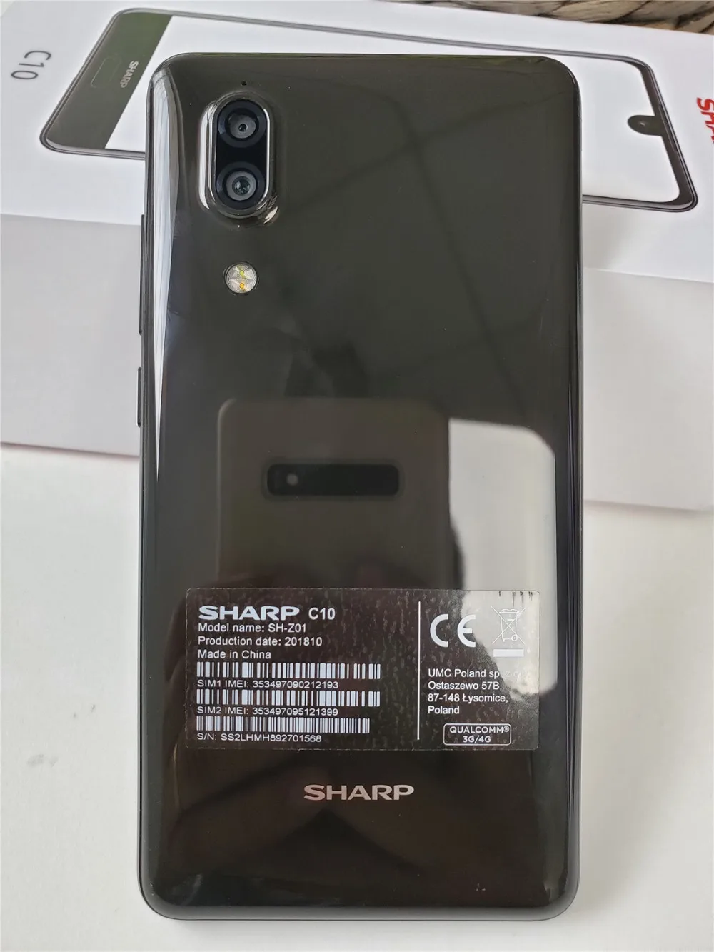 Смартфон SHARP AQUOS S2 C10 5,5 дюймов FHD+ SDM630 восьмиядерный 2,2 ггц 4 гб озу 64 гб пзу 2700 мач 4G FDD_LTE