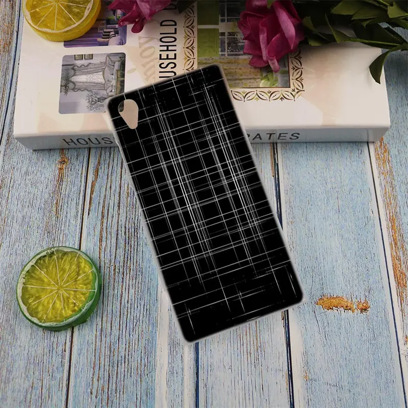 Прозрачный чехол в черно-белую клетку для Sony Xperia Z3 Z5 Premium M4 Aqua M5 X XA XA1 C4 C5 E4 E5 XZ XZ2 Compact