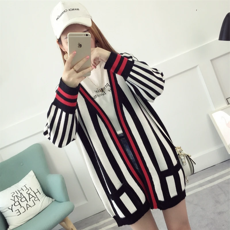 2018 Yang airport in same clothes black and white stripes ulzzang original SuFeng female cardigan sweater coat loose |