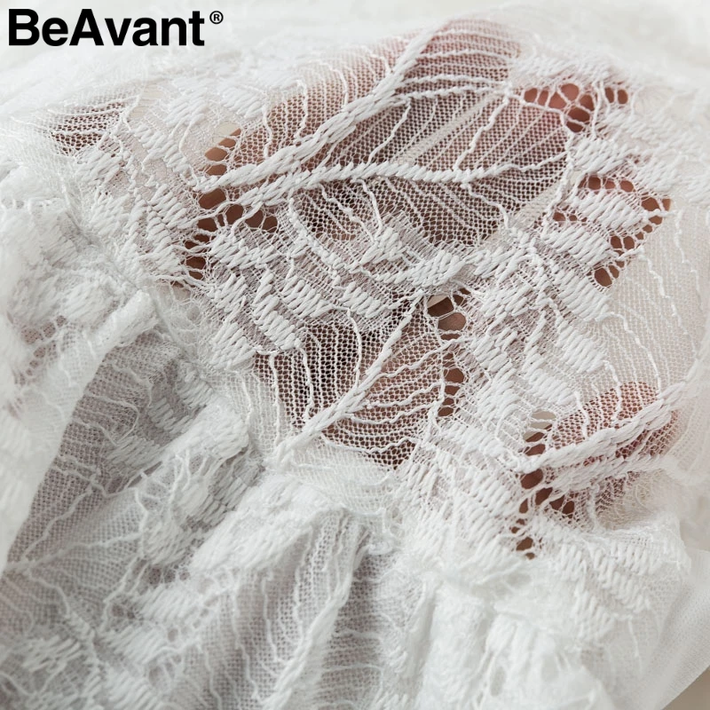 Женское кружевное платье BeAvant белое вечернее с высокой талией и поясом лето