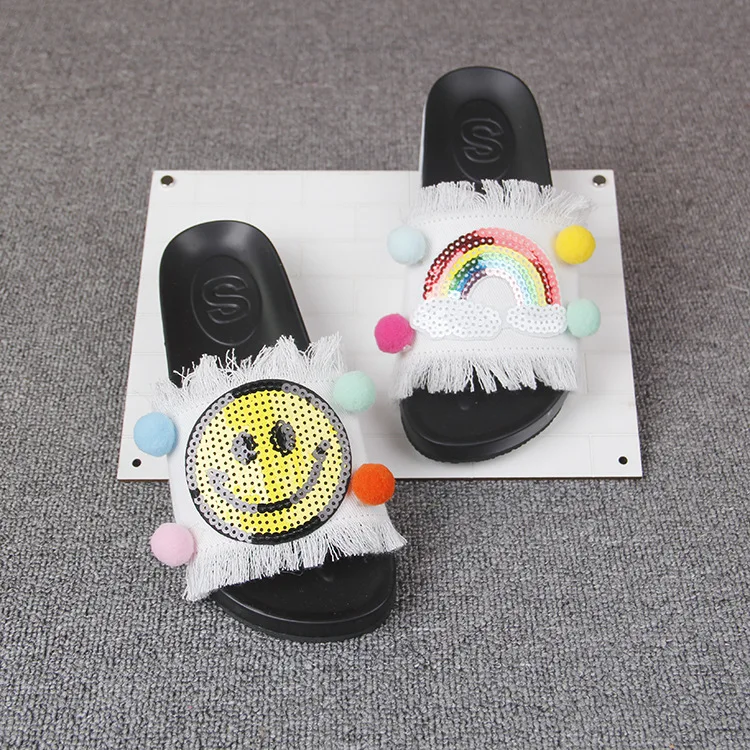 Ярких цветов и меховыми шариками летние сандалии женская обувь Брендовая одежда