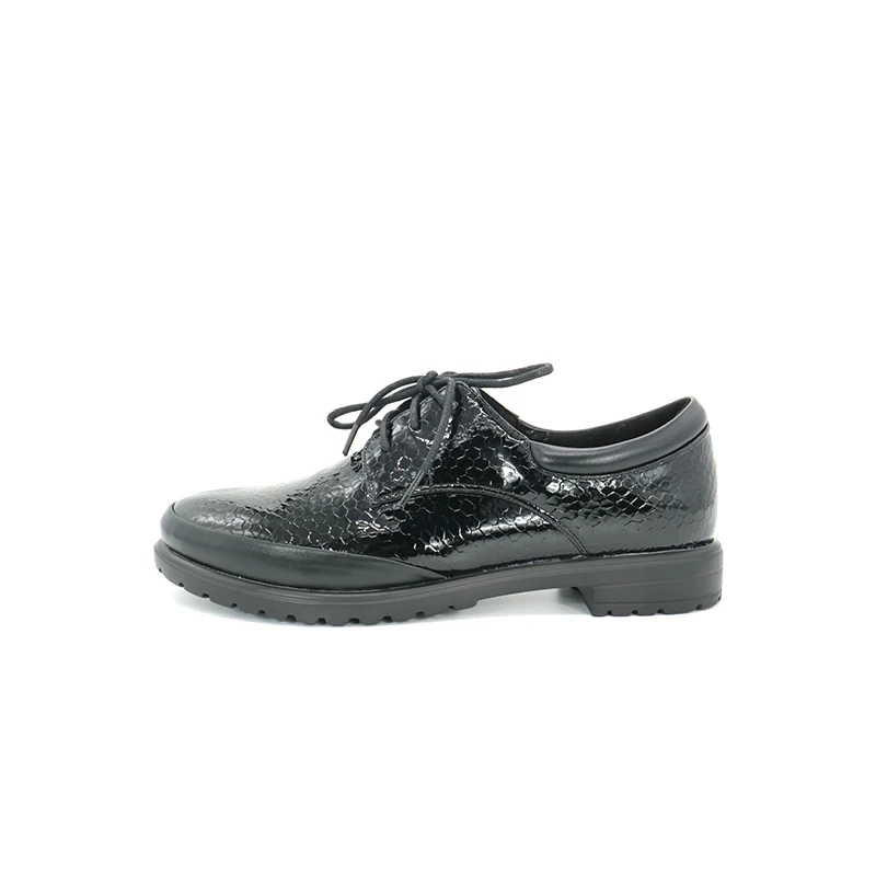 Туфли лодочки ручной работы на низком квадратном каблуке Hellenia Классические