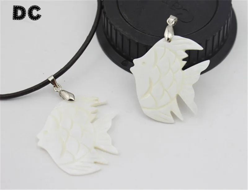 DC 1pcs/lot Cute shell Pendant Charms 30*47mm White Fish Shape for Necklace DIY Jewelry Making Findings Accessories | Украшения и