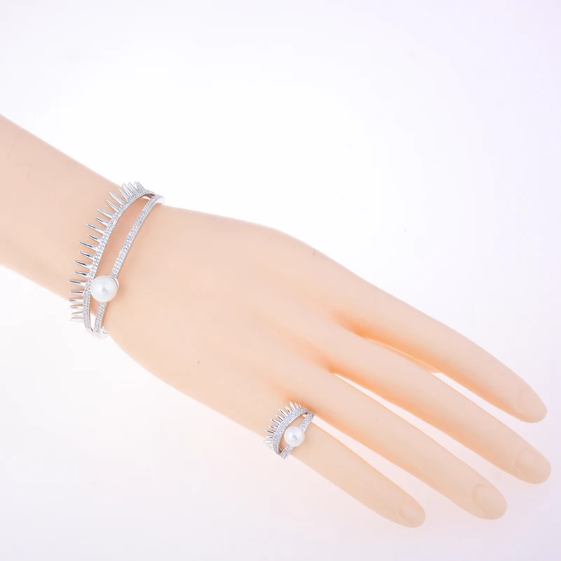 Роскошный дизайн круглые браслеты с имитацией жемчуга инкрустированный кластер