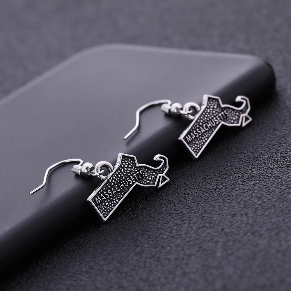 Fishhook USA State Map Earring MASSACHUSETTS And Pendants Outline Charm Antique Silver Color Charms Gifts | Украшения и