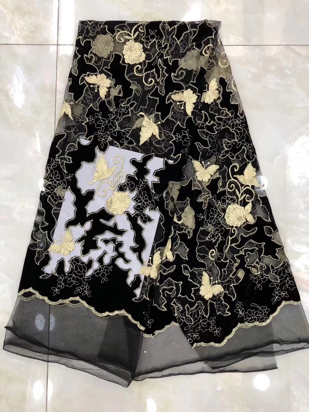 

Latest French Nigerian Lace Fabric High Quality Tulle African Velvet Lace Fabric Wedding African French Tulle Lace FabricLCD936B