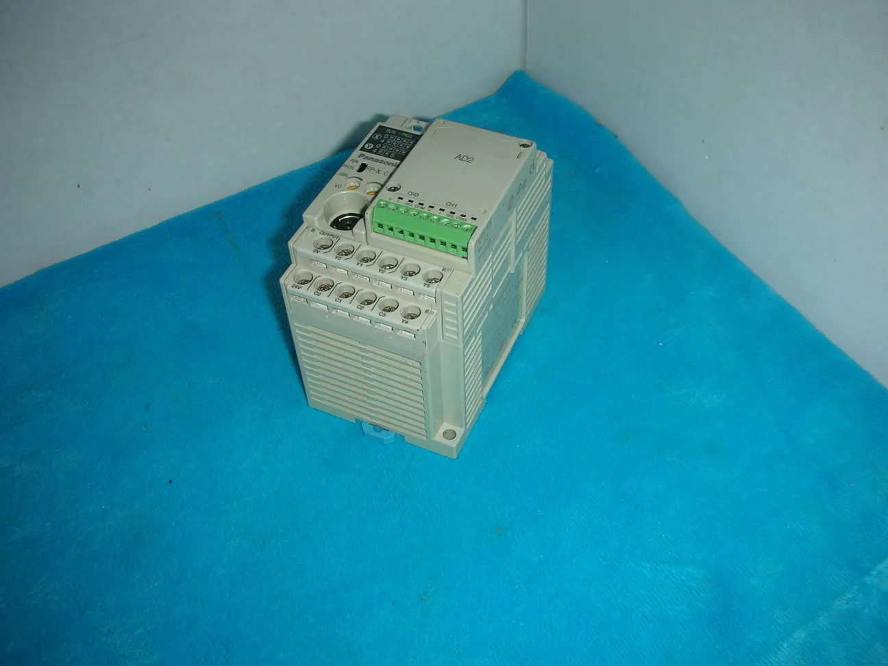 

Новый l PLC контроллер AFPX - C14R + AFPX-AD2, демонтаж 9