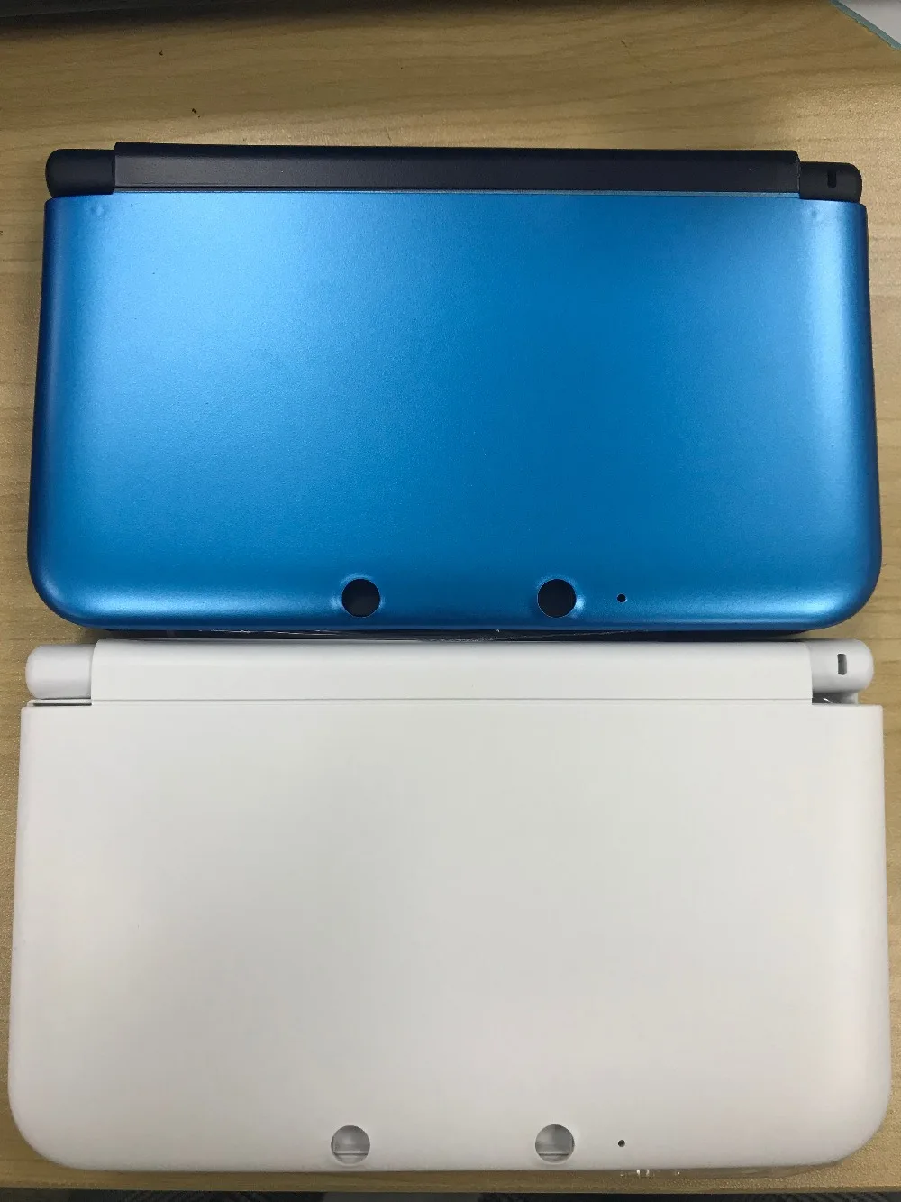 Чехол-накладка для Nintendo 3DS LL XL со стеклом голубой/белый | Электроника