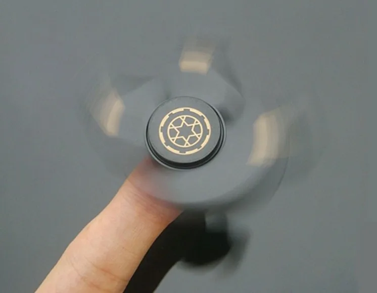 Ручной спиннинг ручной Спиннер из металлического сплава EDC Tri Spinner игрушки для