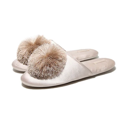 Light khaki Yu Kube/Закрытые женские тапочки с кисточками и помпонами; коллекция года; сезон осень-зима; Домашние Вьетнамки с закрытым носком; тапочки на плоской подошве - Цвет: Light khaki