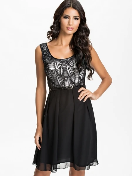 Женское шифоновое платье с принтом повседневное черное широкой юбкой и широким